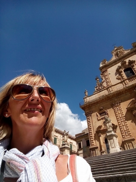 Welcome to Sicily between the baroque pearls ... - RAGUSA TOURIST GUIDE